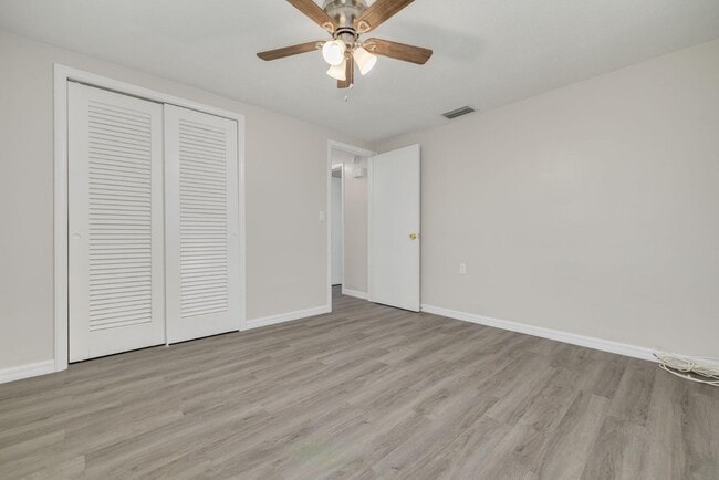 Building Photo - 5135 Cardiff Dr