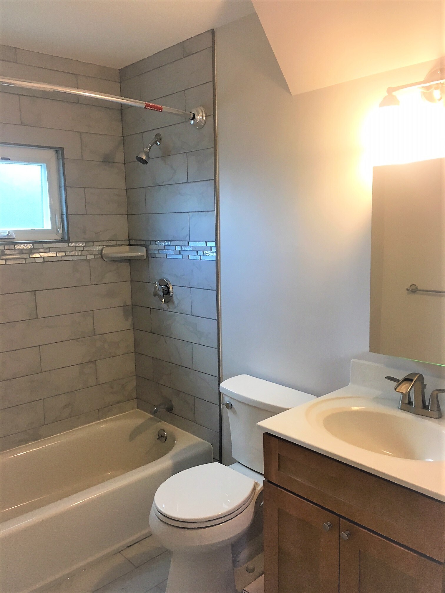 Building Photo - 384 Washington St