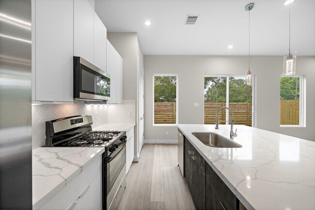 Building Photo - 3 Bed 2.5 Bath New Construction Available ...