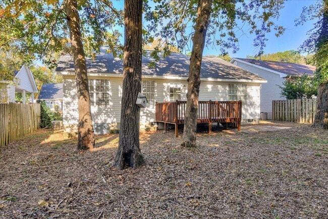 Building Photo - 146 Spring Oak Ln