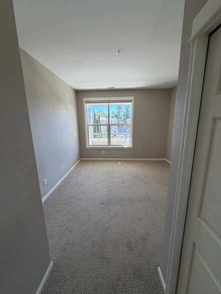 Master from Master bath - 10042 Main St