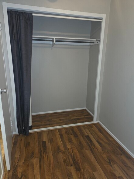 Building Photo - 3100 N Lake Shore Dr