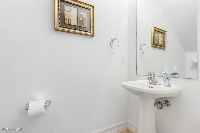 Building Photo - 9814 Quinta Artesa Way