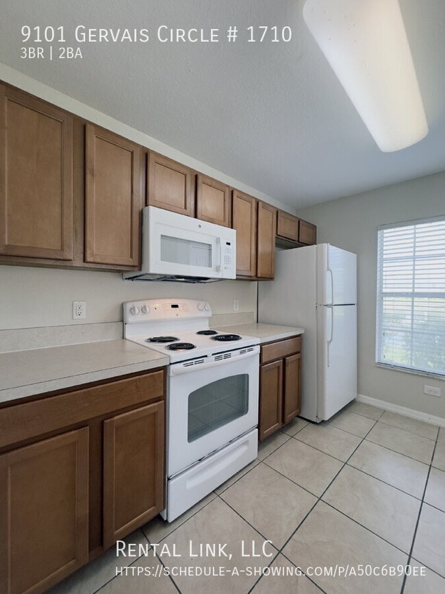 Building Photo - 9101 Gervais Cir