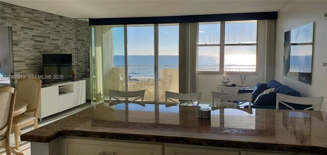 Building Photo - 3180 S Ocean Dr