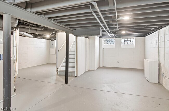 Building Photo - 2808 Portman Ave