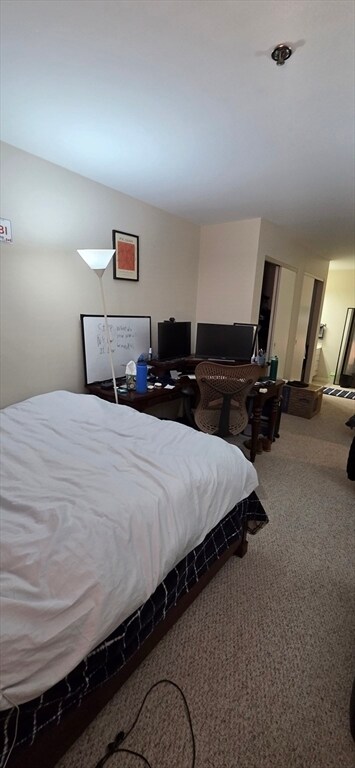 Building Photo - 950 Massachusetts Ave