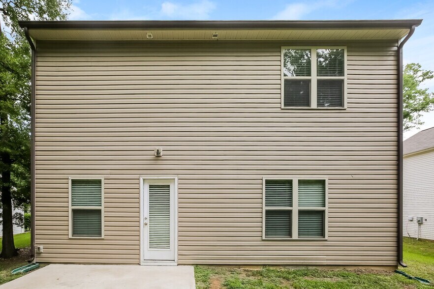 Building Photo - 1019 Helms Rd