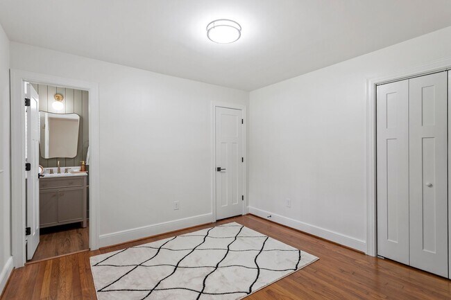 Building Photo - RENOVATED Three Bedroom Home!