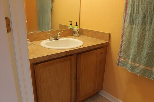 Building Photo - 5815 Fishhawk Ridge Dr