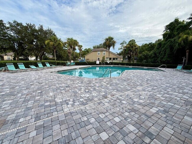Building Photo - 8716 Canopy Oaks Dr