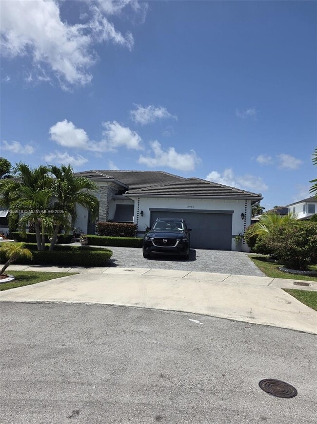Building Photo - 10965 SW 169th Terrace