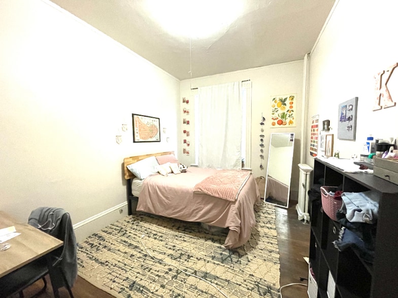 Building Photo - 73 Westland Ave