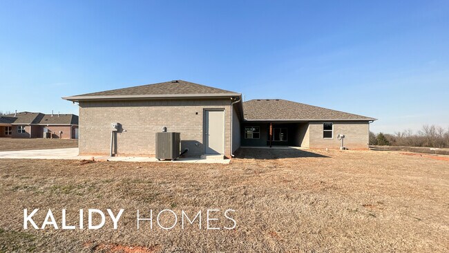 Building Photo - 17640 Natalie Ct