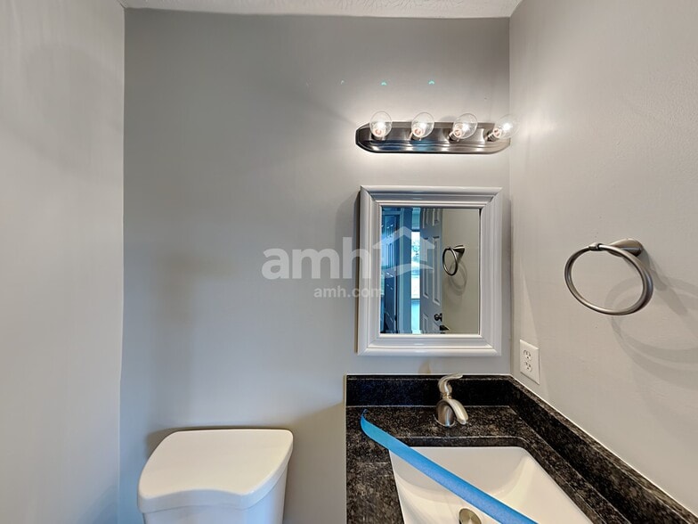 Building Photo - 421 Furman St