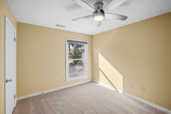 Building Photo - 8044 Neshoba Rd
