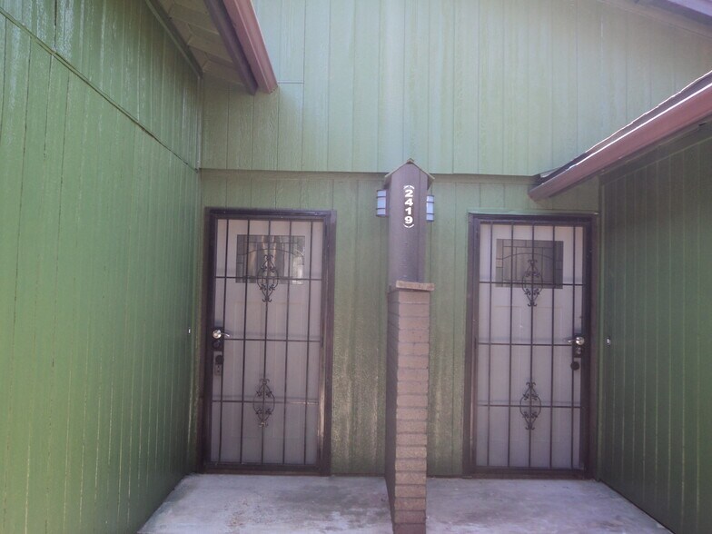 Building Photo - 2419 Burleson Ct
