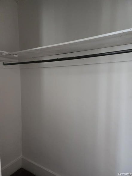 Building Photo - 196 Bondale Ave