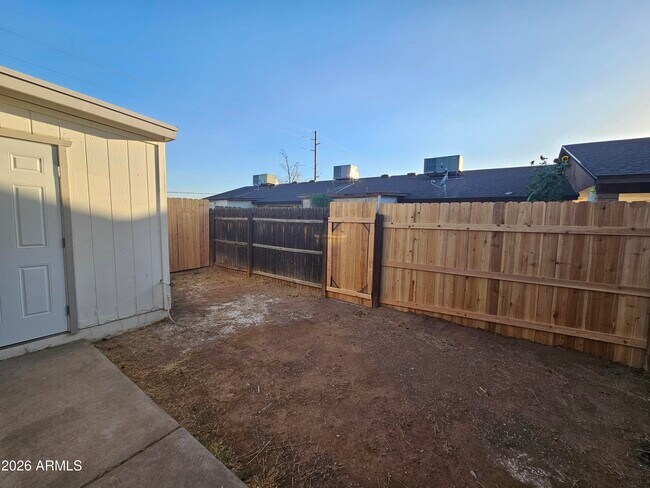 Building Photo - 4731 E Caballero St