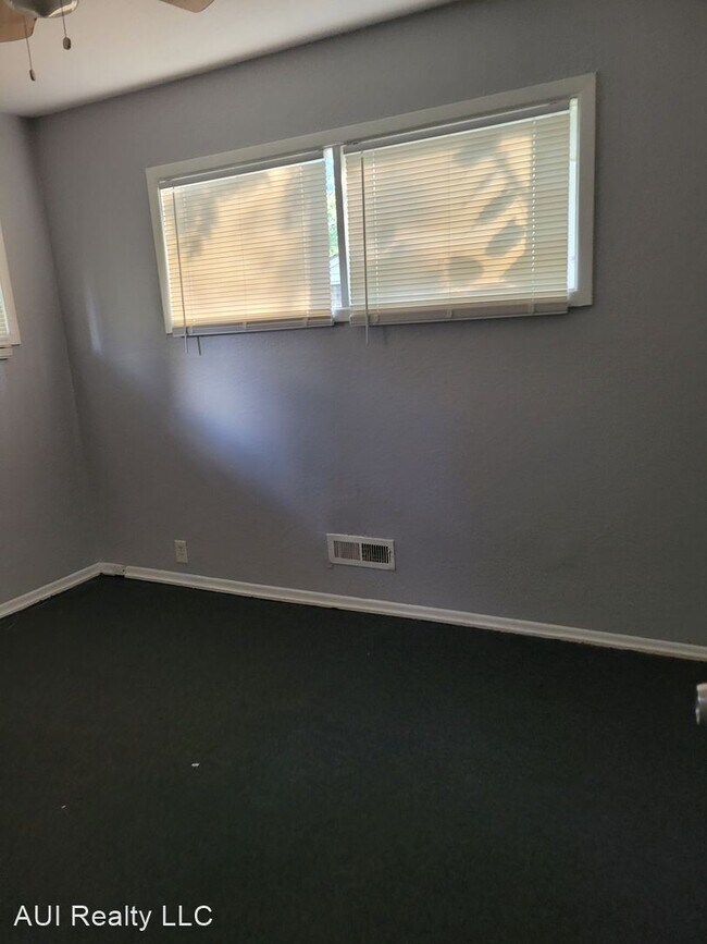 Building Photo - 3 br, 1 bath House - 11108 Bristol Terrace