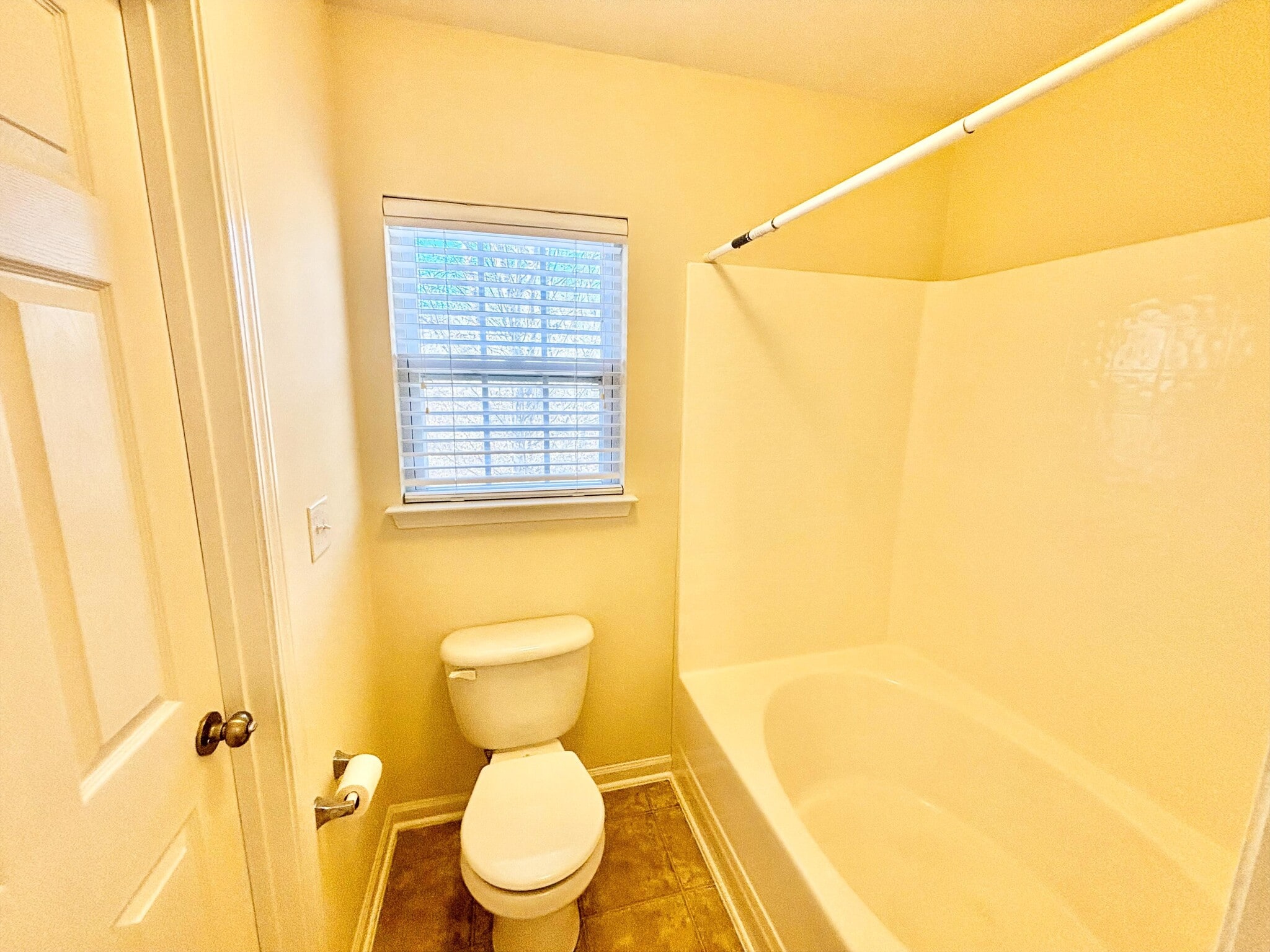 Building Photo - 11619 Stockdale Ct