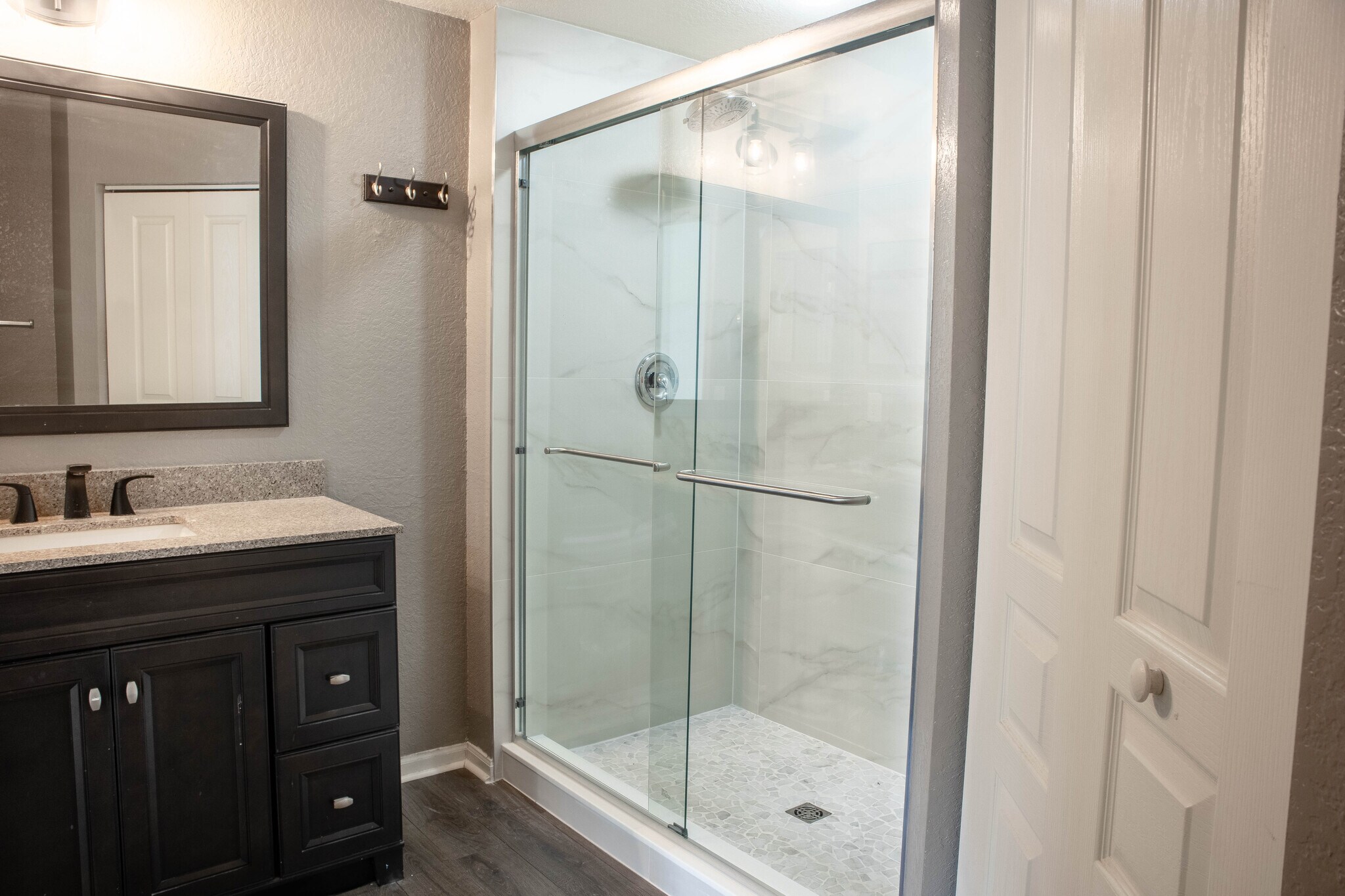 Master Shower - 5125 Palm Springs Blvd