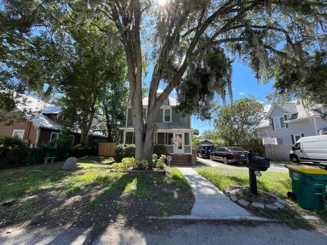 Building Photo - 602 N Palmetto Ct