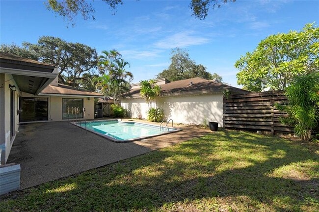 Building Photo - 4101 N 49th Ave