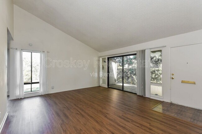 Building Photo - 1155 Kenwal Rd