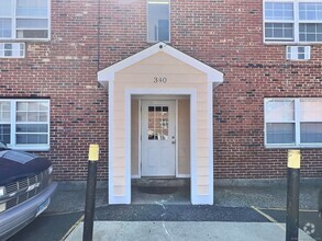 Building Photo - 340 Palisade Ave