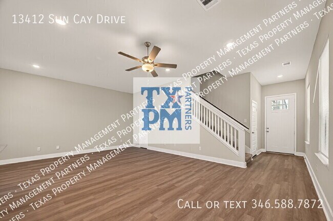 Building Photo - 13412 Sun Cay Drive