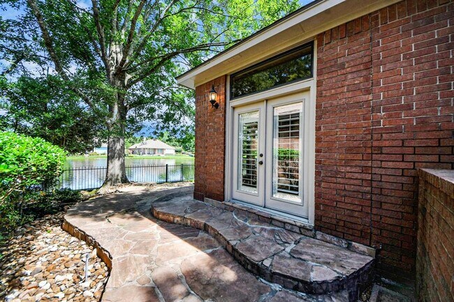 Building Photo - 39 Wild Meadow Ct