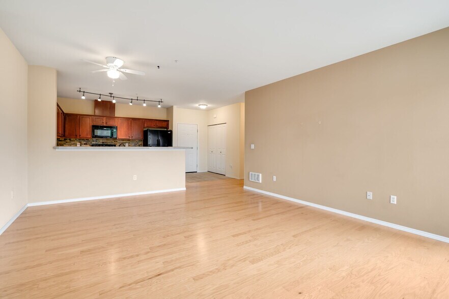 Building Photo - 14915 38th Dr SE