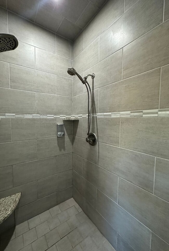 Building Photo - Lovely Custom Built Home with 2 Car Garage...