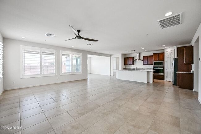 Building Photo - 13803 W Calle De Baca