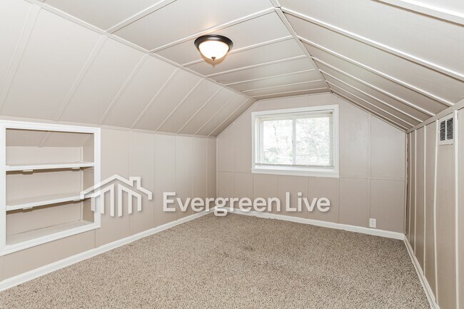 Building Photo - 6331 Stover Ave