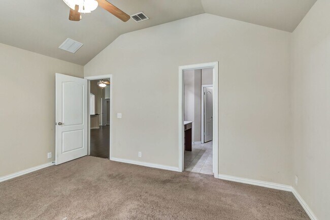 Building Photo - 4936 Lemon Grove Dr