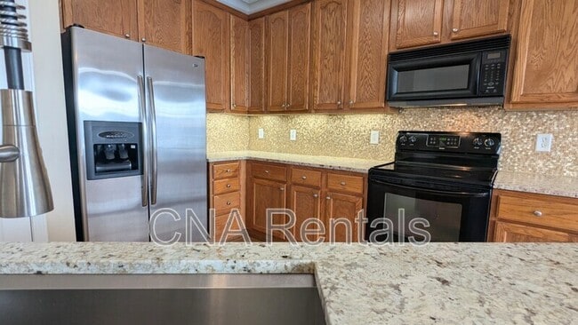 Building Photo - 1747 Oak Brook Ln NW