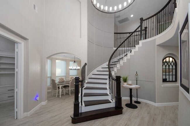 Building Photo - 1000 Bolivar Point Ln