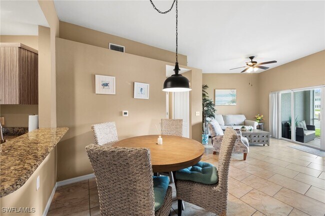 Building Photo - 12141 Summergate Cir
