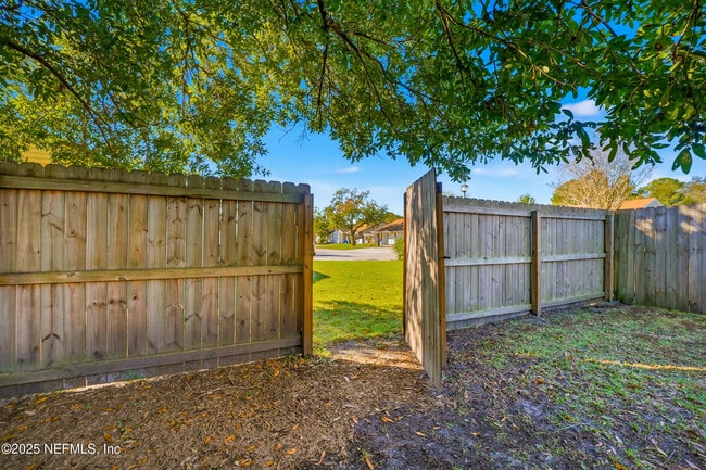 Building Photo - 3608 Chappi Way