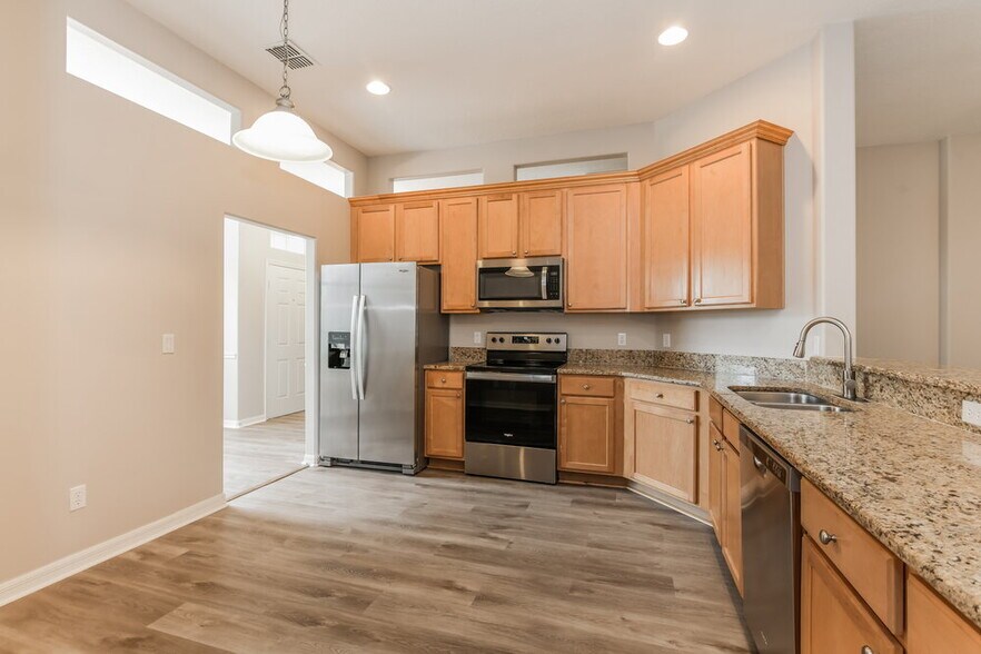 Building Photo - 10217 Dovehill Ln