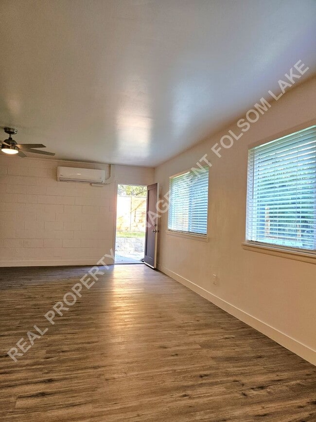 Building Photo - Newly upgraded 1Bd 1Ba unit in Placerville