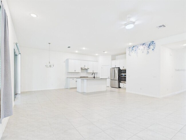 Building Photo - 2033 Emerald Springs Dr