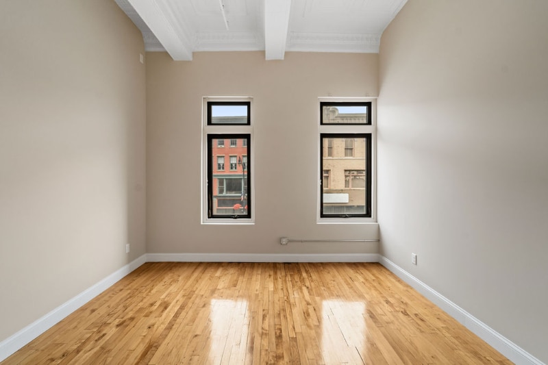 Building Photo - 33 Court St