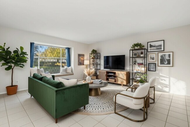 Building Photo - 6422 Burgoyne Dr.