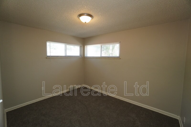 Building Photo - 4805 W 14th Ave