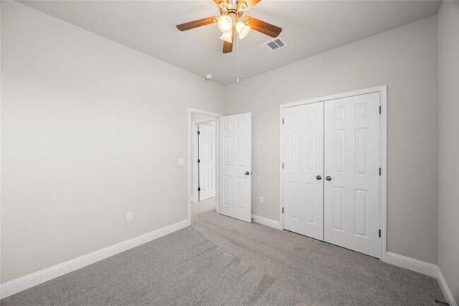 Building Photo - 7102 Cut Plains Trail