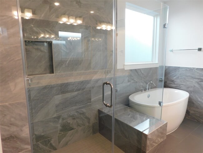 Building Photo - 4223 Eli St