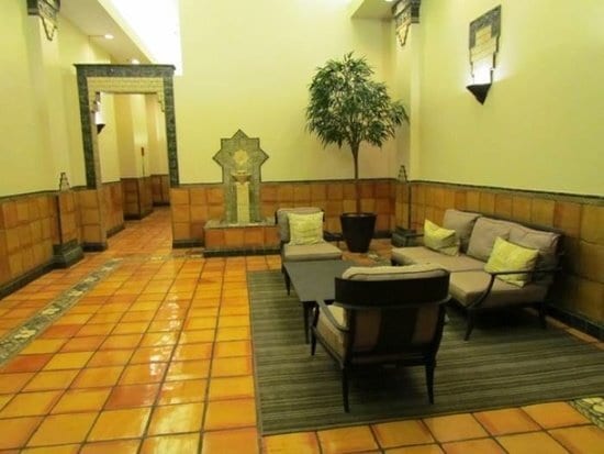 Building Photo - Beautiful and Historic condo just steps fr...